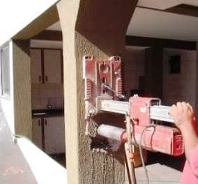 Extração de corpo de prova de concreto